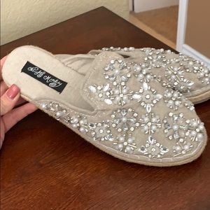 Never been worn slip ons! Sooo cute size 8